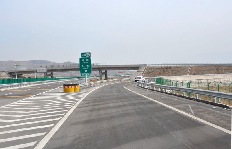 山西省靈河高速公路神池至河曲段路面、交安、綠化工程
